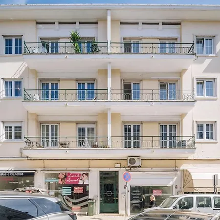 Apartament Badet - 3 Bedrooms, Office And Terrace In Alvalade Lizbona