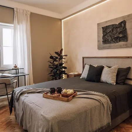 Badet - 3 Bedrooms, Office And Terrace In Alvalade Apartament Lizbona