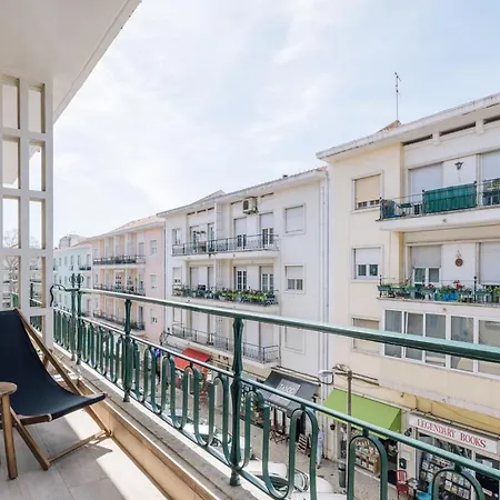 Badet - 3 Bedrooms, Office And Terrace In Alvalade Apartment *